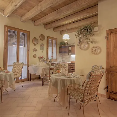 La Fornasaccia Panzió 4*