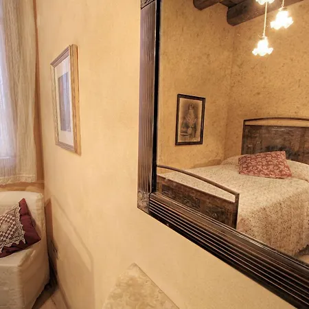 Oda ve Kahvaltı La Fornasaccia 4*