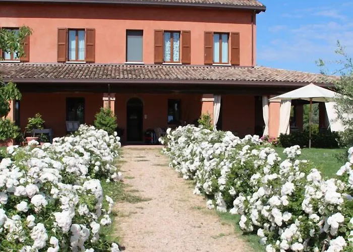 La Fornasaccia Bed and Breakfast Τσεζένα