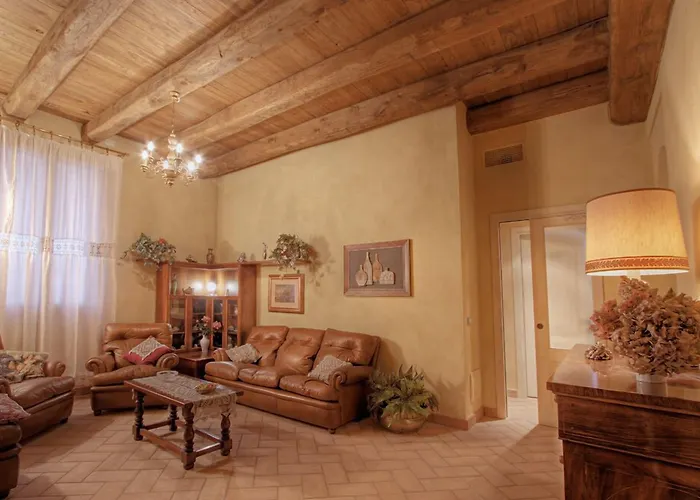 La Fornasaccia Bed and Breakfast Τσεζένα